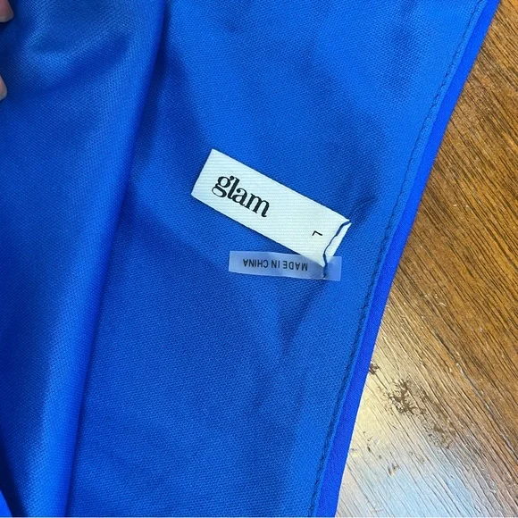 Glam Crop Top - Picture 2 of 4